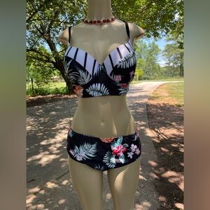 Plus size SHEIN  Woman’s swim